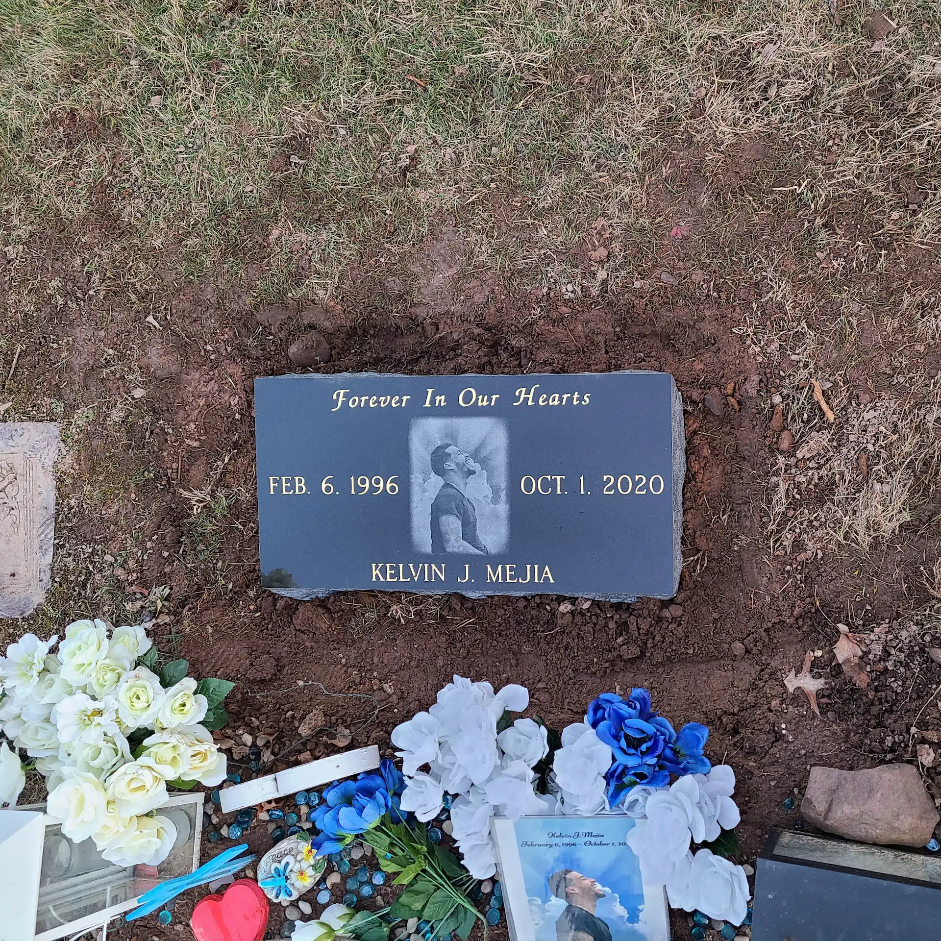 Bronze Bronze Grave Marker hand-carved by Bronze Marker Finder in NJ — image 4